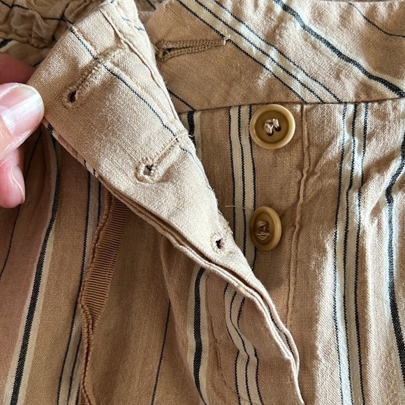 BCBGMAXAZRIA TAN AND BLACK PINSTRIPED SHORTS Sz 6 Symone Linen The Short Shorts - Picture 8 of 8